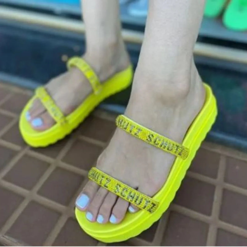 Sandalia feminina papete Sola baixa com brilhos rasteirinha flatform confortavel tiras de strass tendencia 2023